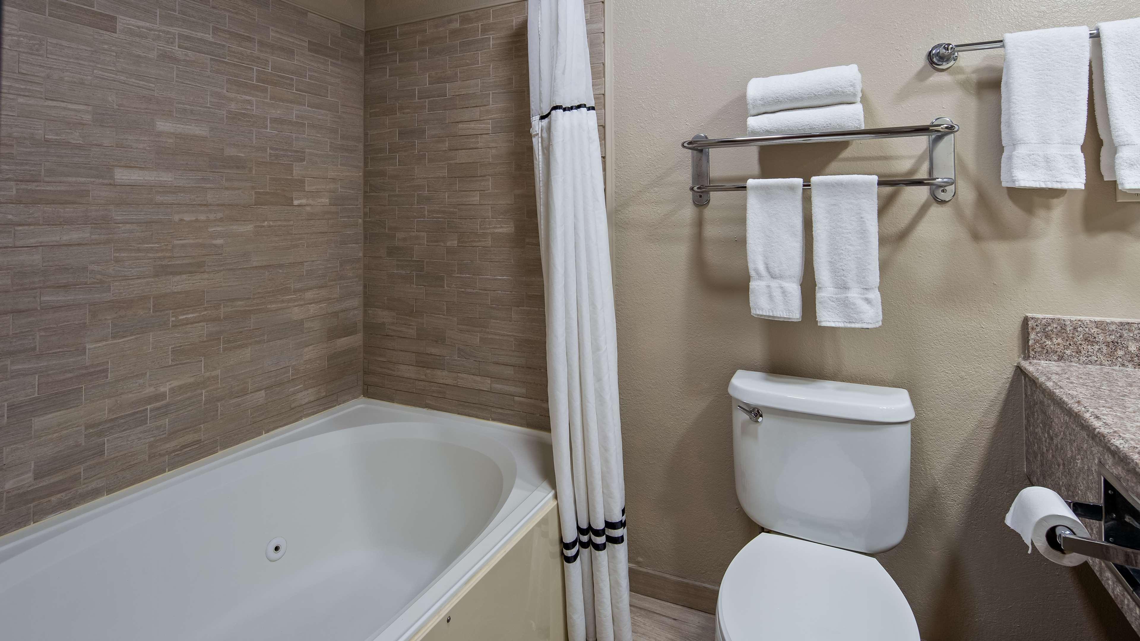 לובוק Best Windsor Inn מראה חיצוני תמונה
