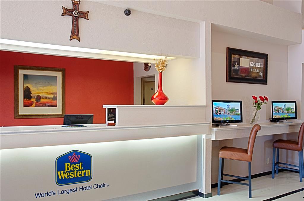 לובוק Best Windsor Inn מראה פנימי תמונה